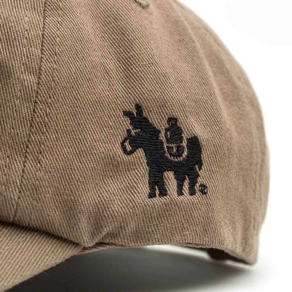 Hat Driftwood side logo detail 
